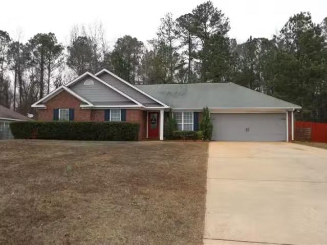 104 OAK PARK DR, OPELIKA, AL 36801