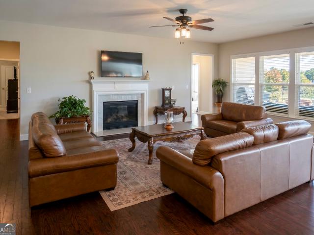 104 Little Gem Court