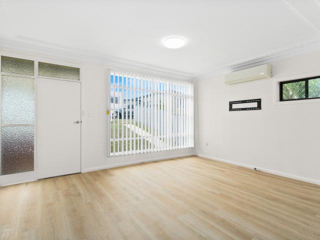104 Little Lake Crescent Warilla, NSW 2528