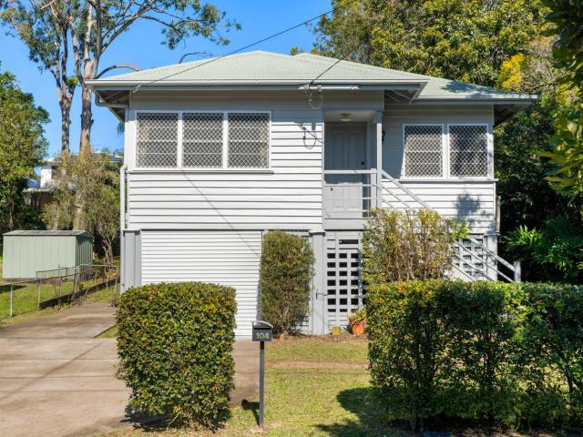 104 Moree Street, STAFFORD HEIGHTS, QLD 4053