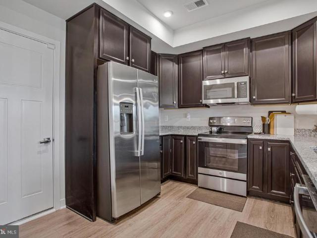 104 Matisse Place