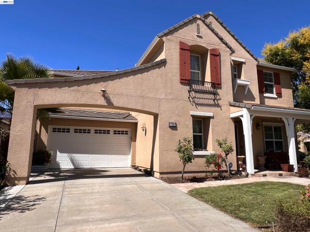 104 Macedon Ct