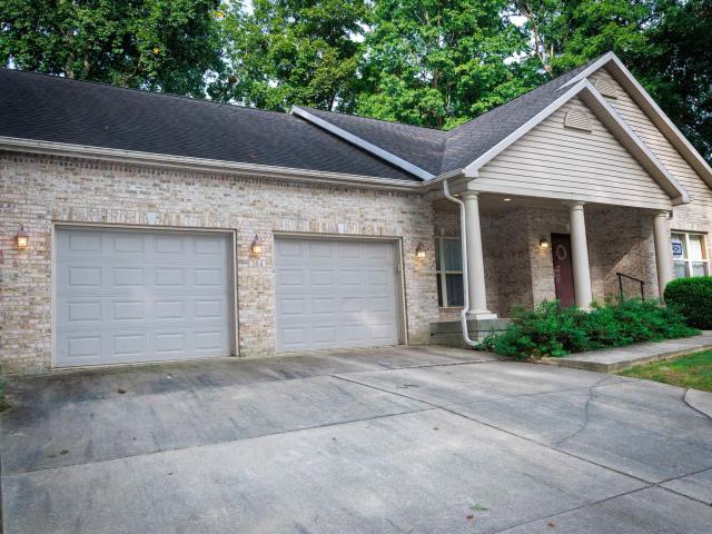 104 Maple Cove