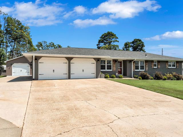 104 Mary Lee Dr