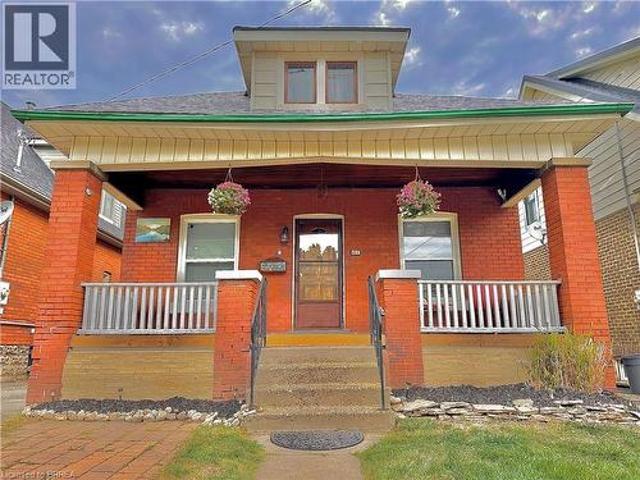 104 Mary Street, Brantford, ON, N3S 3B7 house for sale | Listing ID 40865 | Royal LePage