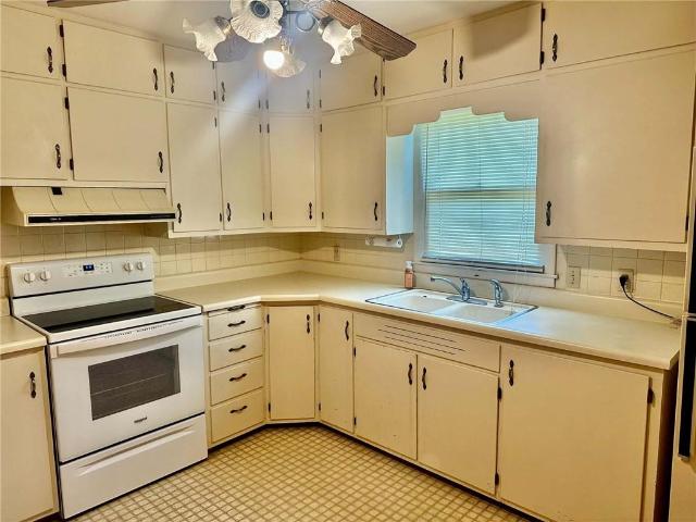 104 Meadow Lane