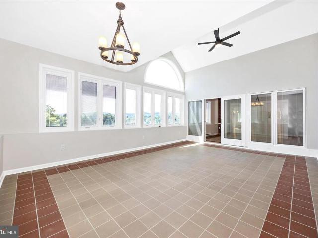 104 Mercer Court # 15 6