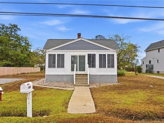 104 Messick Rd, Poquoson, VA 23662