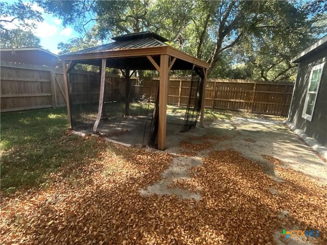 104 Mesquite St, Louise, TX 77455 | MLS #4954