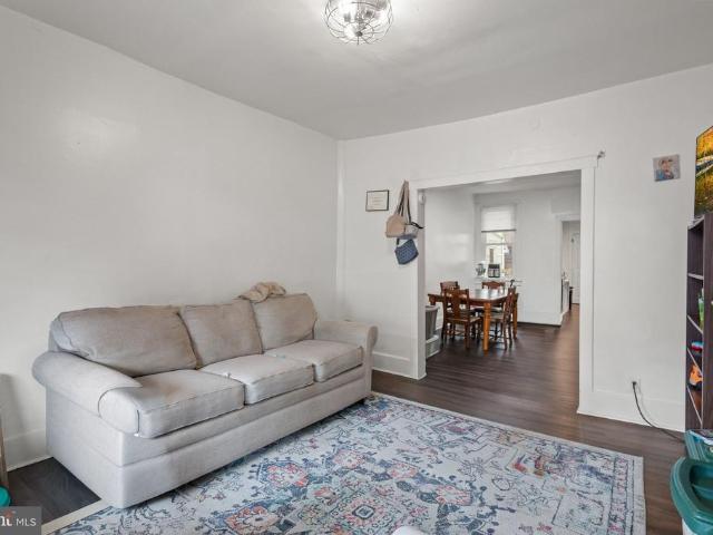 104 N Poplar Street