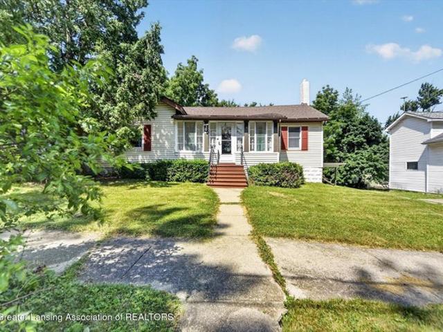 104 S Prospect St, Saint Johns, MI 48879