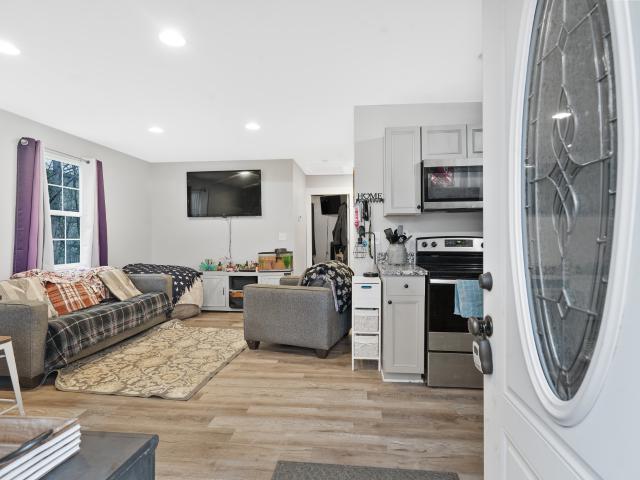104 Southside St
