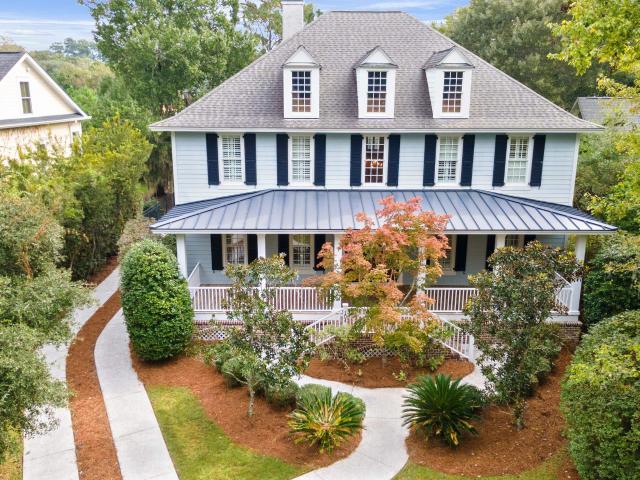 104 Spreading Oak Dr
