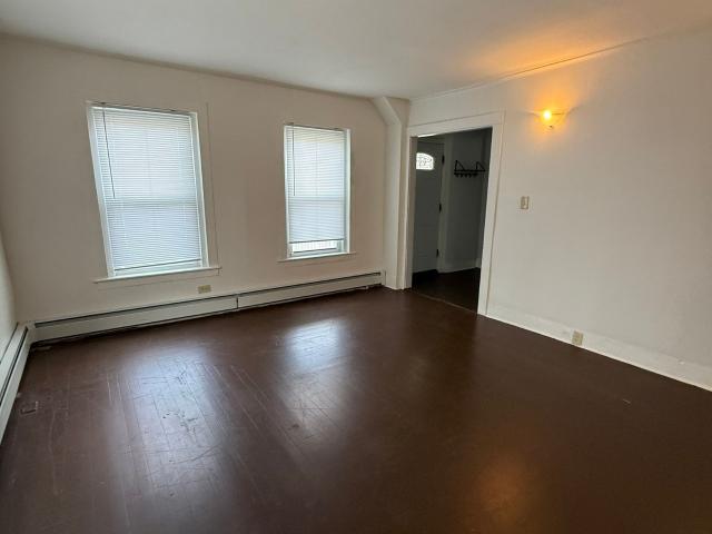 104 Spring Street, Windsor Locks, US, CT