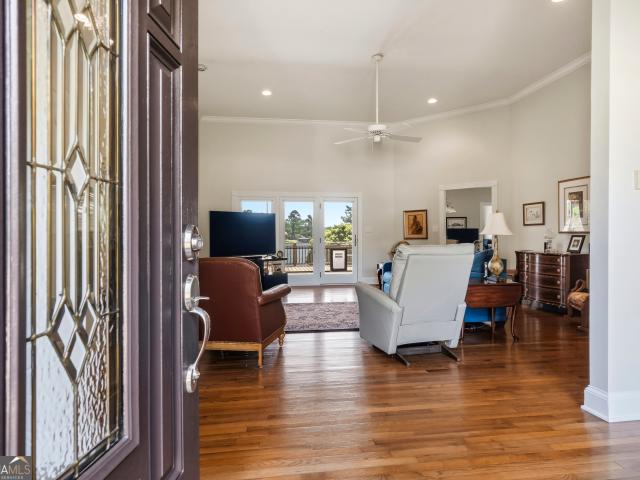 104 Spruce Point
