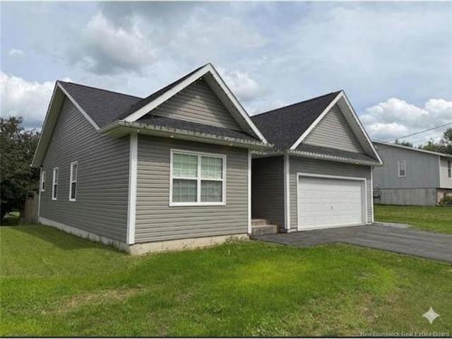 104 Squires St, Woodstock, NB, E7M 2S5 house for sale | Listing ID NB142570 | Royal LePage
