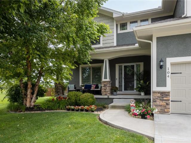 104 SW Greenbriar Drive