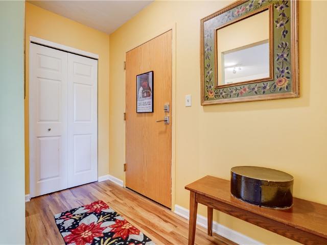 104 Packetts Glen