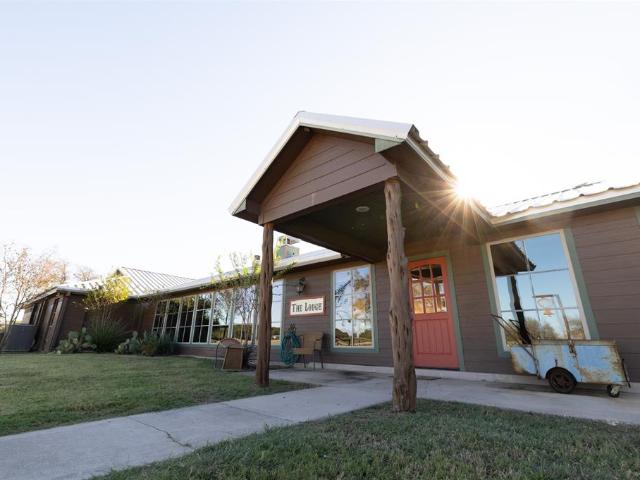 104 Private Road 216
