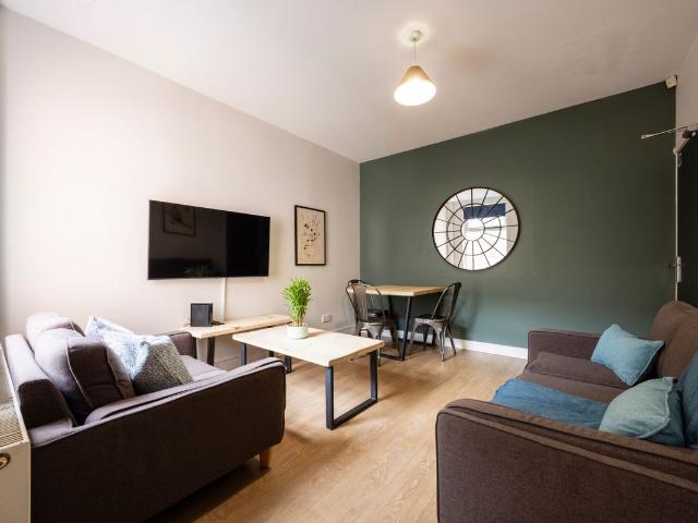 104 Rothesay Avenue, Nottingham NG7, 5 bed property to rent, £671 pppm | PrimeLocation