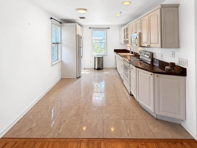 104 Rowayton Avenue, Rowayton, United States, CT