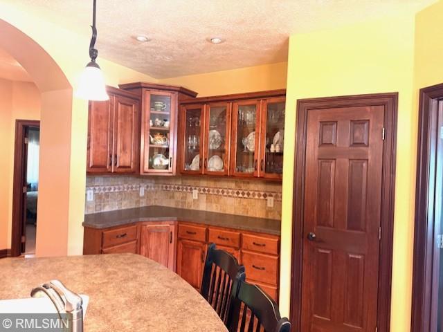 104 W Veterans Drive