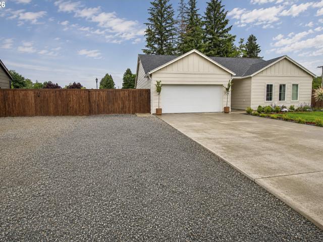 104 W McDowell CT