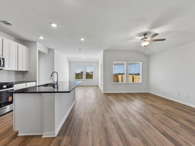 104 Woodbrook Dr