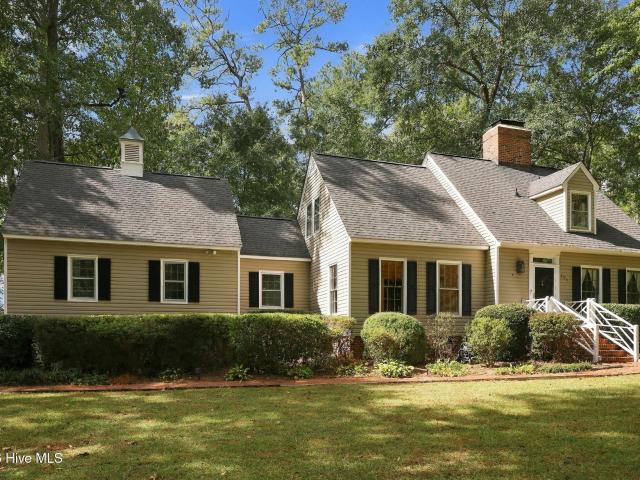 104 Windermere Court