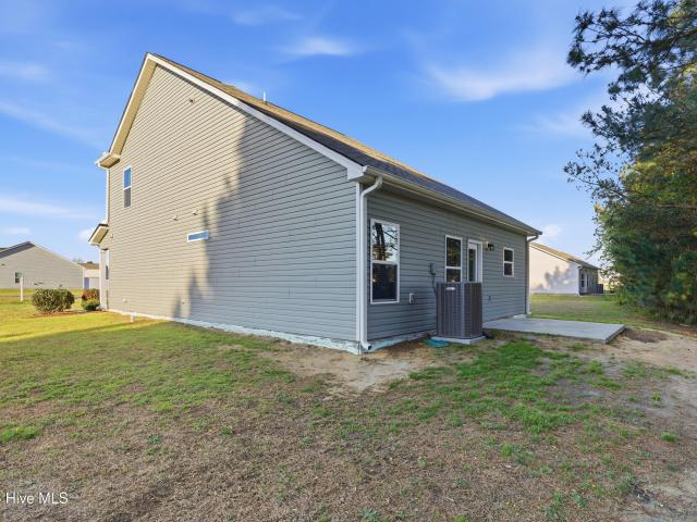 104 Timberline Oak Drive