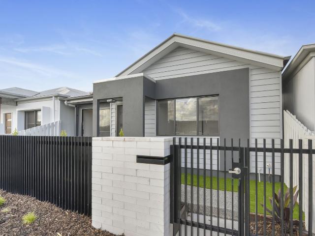 104 Tranquility Way, PALMVIEW, QLD 4553