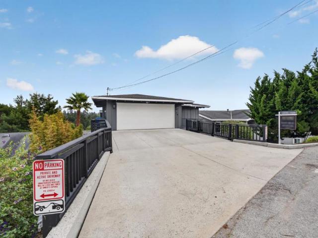 104 Vista Mar Court