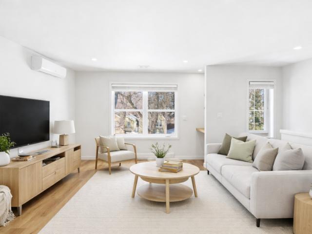 104A Renfrew, Winnipeg, MB