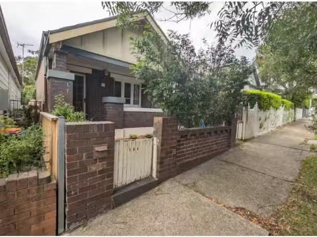 104/Hubert Street, LEICHHARDT House for rent Listed by David.