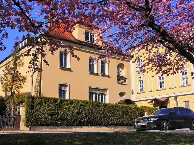 104qm Wohnung in Jugendstil Villa mitten in Pfarrkirchen