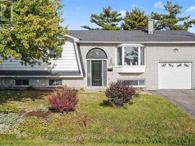 1054 Cholette Crescent, Ottawa, ON, K1C 1T5 house for sale | Listing ID X13837 | Royal LePage