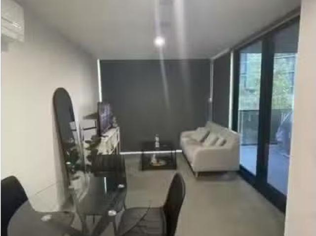 105/4 Grazier Lane, Belconnen Apartment for rent Listed by Zo.
