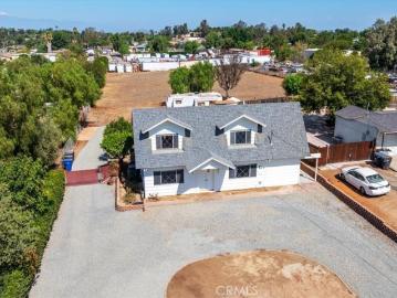 10555 Robinson Ave, Riverside, CA 92505 | MLS #IG25230