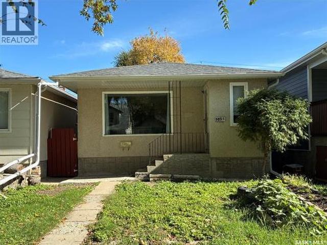 1055 Cameron Street, Regina, SK, S4V 1A8 house for sale | Listing ID SK049853 | Royal LePage
