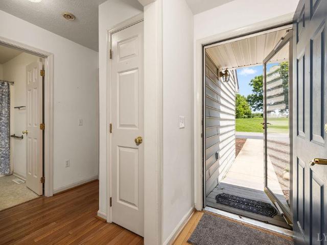 1055 Jefferson Oaks Court # 3