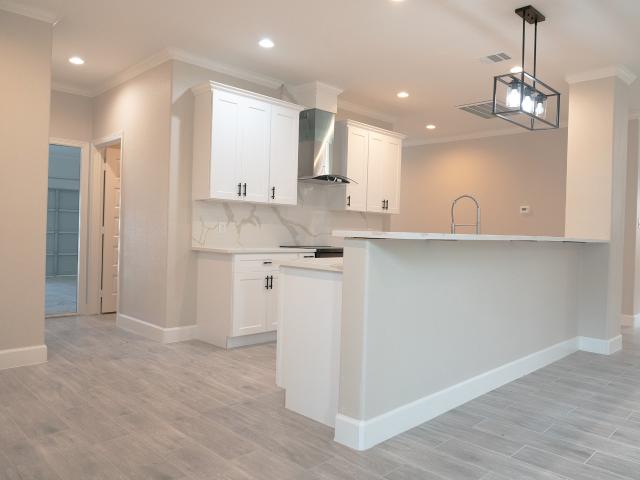 1055 Road 5203