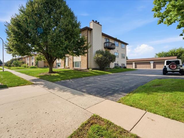 1056 manchester court # f