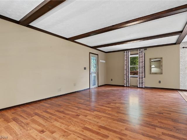 1056 Mohawk Trail SW