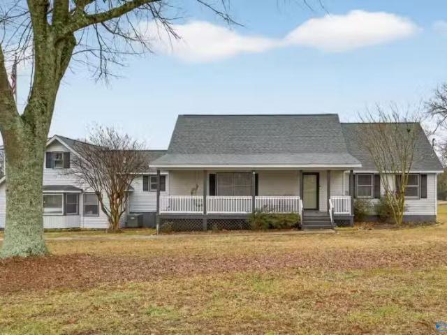 1056 OLD TRINITY RD, TRINITY, AL 35673
