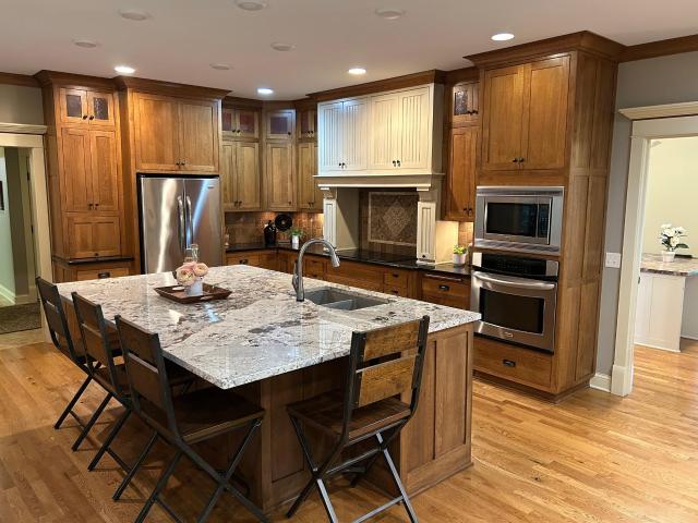 1056 st Place NE