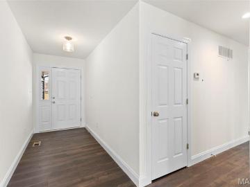 1057 Bloomfield Dr, Eureka, MO 63025 | MLS #26016