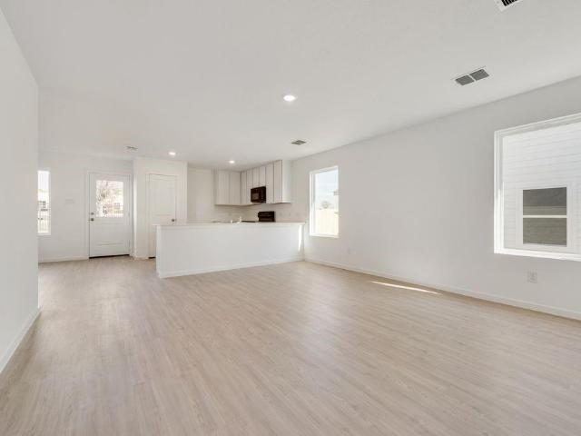 1058 Neyland Drive