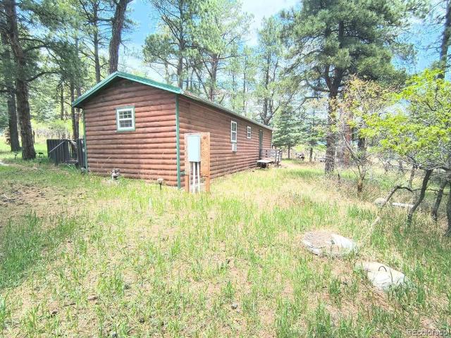 10594 Charles Lane