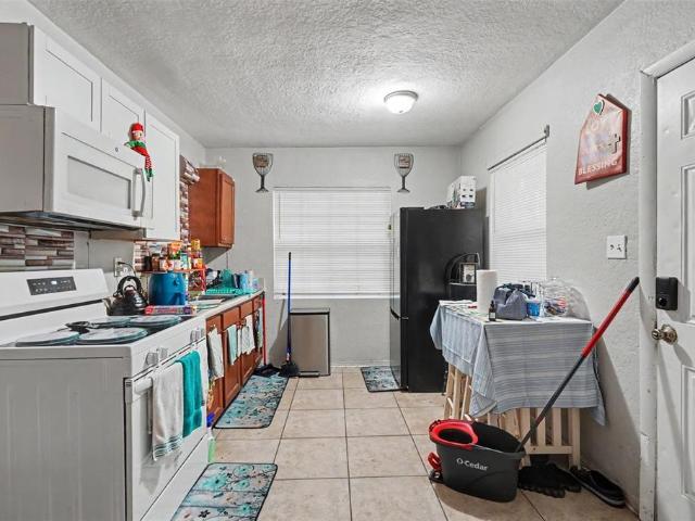 10598 th Ave N, Largo, FL 33773 | MLS #TB8529