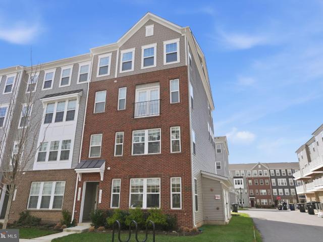 10501 John Glenn St, Lanham, MD 20706 | MLS #MDPG2210